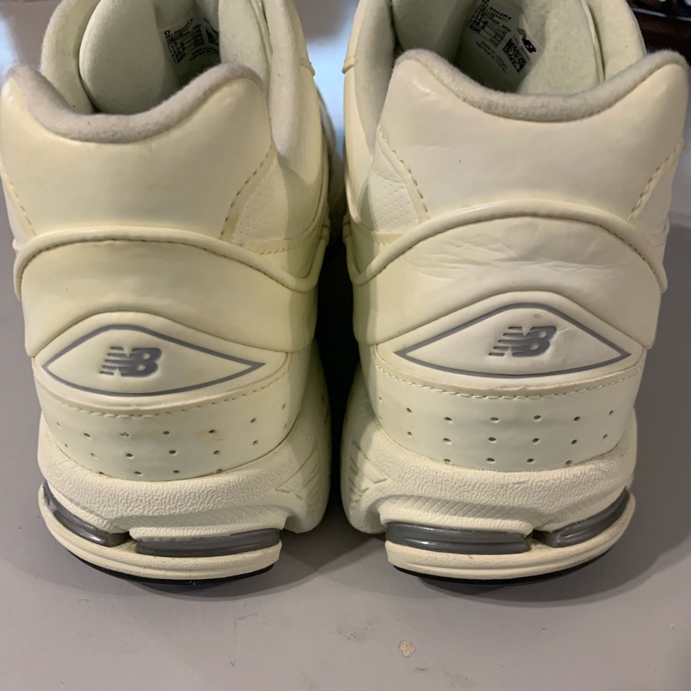 New Balance Mens Size 12 Randomevent Unik 2002R - Picture 9 of 10